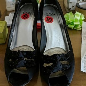 Black Stuart Weitzman Dress Shoe